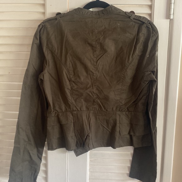 Olive green military style jacket. NWT. - Picture 4 of 4